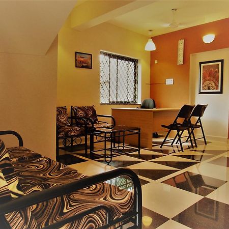 Hotel Oyo 22217 Tgf Dream Betalbatim Esterno foto
