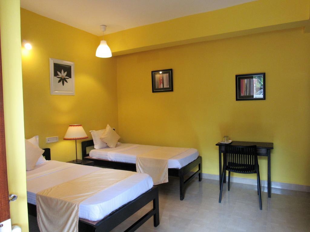Hotel Oyo 22217 Tgf Dream Betalbatim Esterno foto